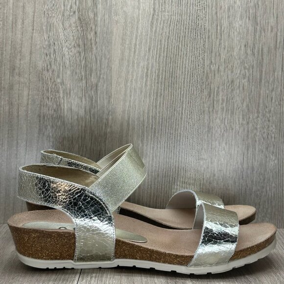 Yokono Sandals Womens Sz 8 Slingback Elastic Strap Wedge Open Toe Metallic Gold - Picture 1 of 12